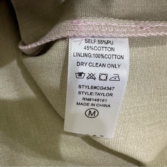 Buddy Love NWT Taylor Lavender Faux Leather Crop Top Women’s Size Medium - Picture 7 of 8